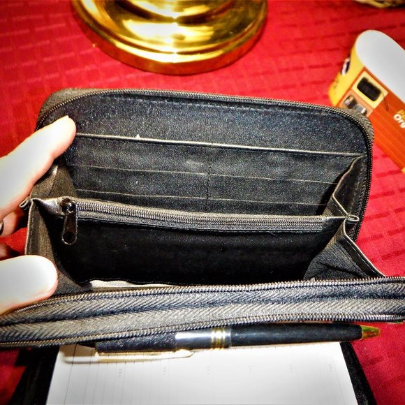 ~~~ Personal Organizer ~~~ - Picture 2 of 3